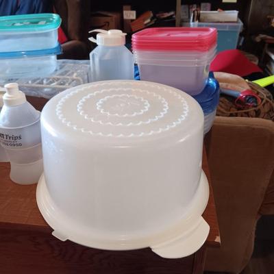 LARGE ASSORTMENT OF FOOD STORAGE CONTAINERS