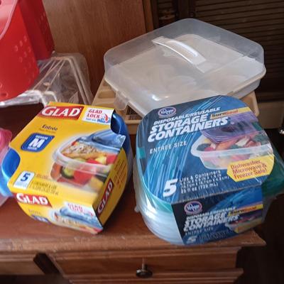 LARGE ASSORTMENT OF FOOD STORAGE CONTAINERS
