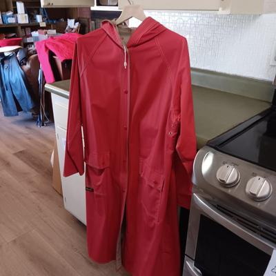 LADIES LEATHER JACKET, REVERSIBLE RAINCOAT AND LIGHT JACKET