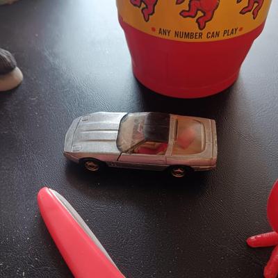 "WHERE'S THE BEEF?" MASK AND VARIOUS OTHER TOYS