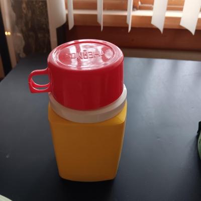 "WHERE'S THE BEEF?" MASK AND VARIOUS OTHER TOYS