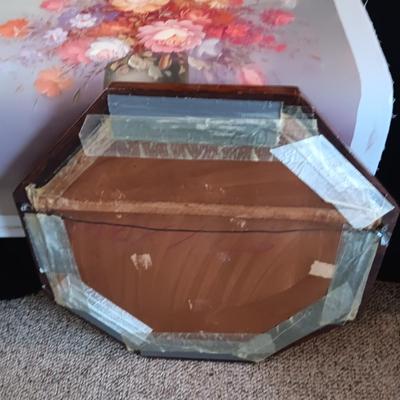 WALL MIRROR AND OIL PAINTING