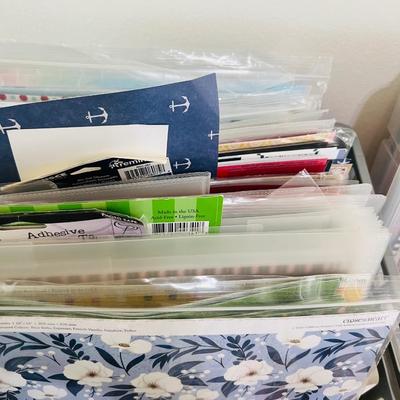 TABLE DEAL~ SCRAPBOOKING