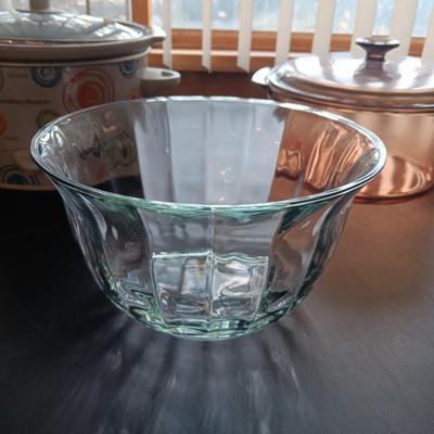 CROCK POT, LARGE BOWL AND STOCK POT