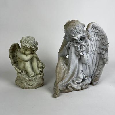1017 Two Angel Garden Statues