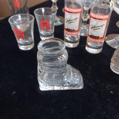 HUGE ASSORTMENT OF BAR GLASSES