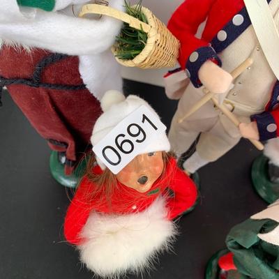 Byers Choice Christmas Figurines Lot