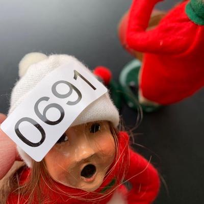 Byers Choice Christmas Figurines Lot