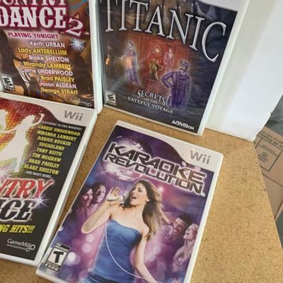 Wii Model RVL-001 System Accessories & Games