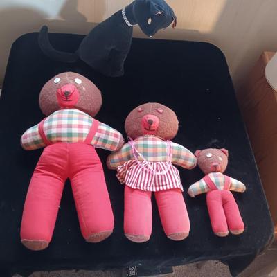 VINTAGE PLUSH "THREE BEARS" AND BLACK CAT
