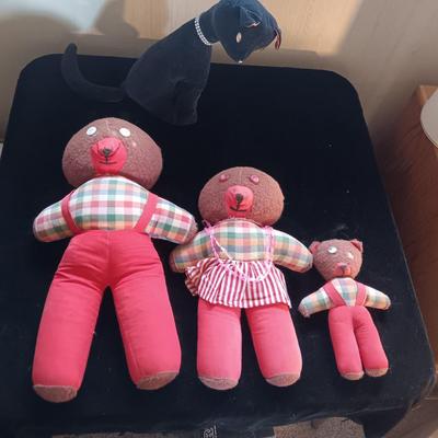 VINTAGE PLUSH "THREE BEARS" AND BLACK CAT