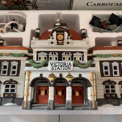 HUGE Dept 56 Christmas Dickens Village Buildings & More Lot