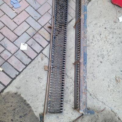 2 ramps 5 ft x 7.5" one needs a weld fixed