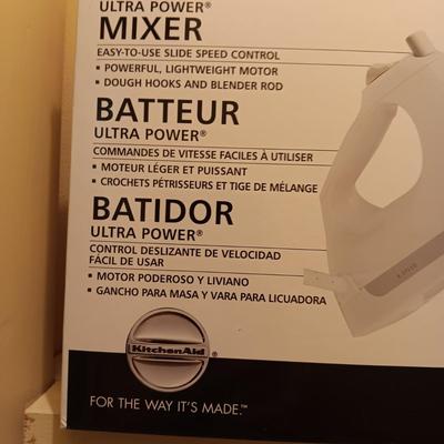 KITCHEN AID HAND MIXER AND 2 PITCHERS