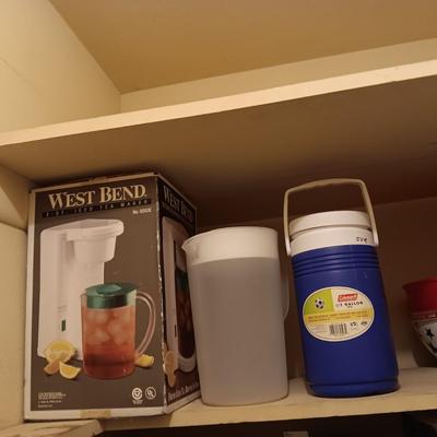 WEST BEND ICE TEA MAKER, PITCHER AND BEVERAGE COOLER