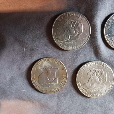 5 EISENHOWER DOLLARS