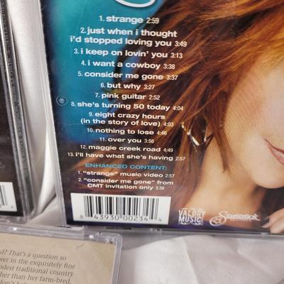 Lot of 8 country music cds