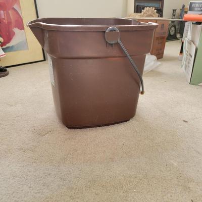 brown bucket