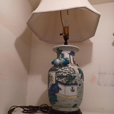 2 Chinese LAmps