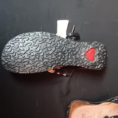 LIKE NEW THINK! LADIES SANDALS