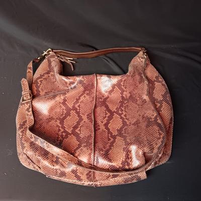 GILI GENUINE LEATHER PURSE