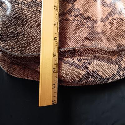 GILI GENUINE LEATHER PURSE