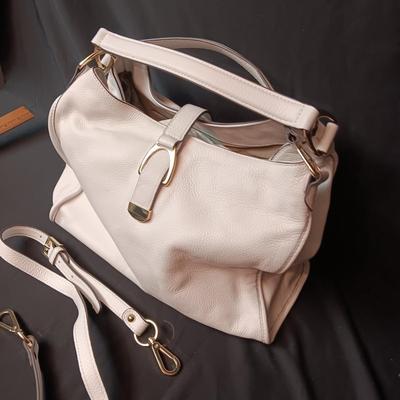 GILI GENUINE LEATHER PURSE