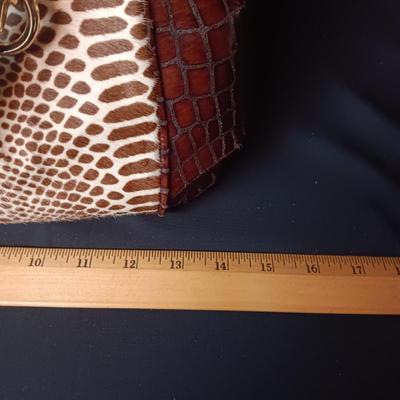 CYNTHIA ROWLEY GENUINE LEATHER PURSE