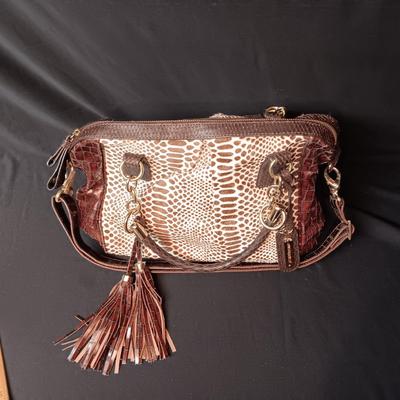 CYNTHIA ROWLEY GENUINE LEATHER PURSE