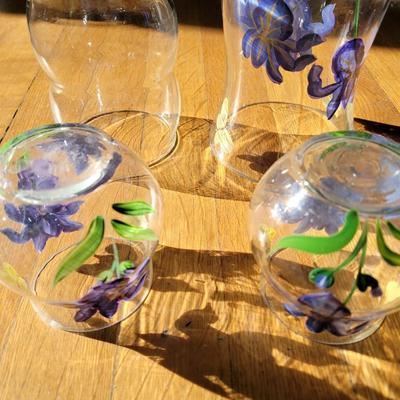 2 handpaint3d glasses, 1 matching vase and additional vase