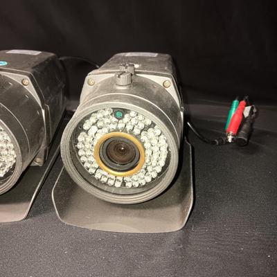 3 HD SECURITY CAMERAS