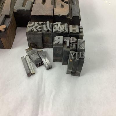 1071 Vintage Letter Printing Press Blocks