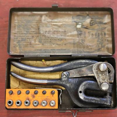 Whitney Metal Tool Co. Punch No. 5 Jr.