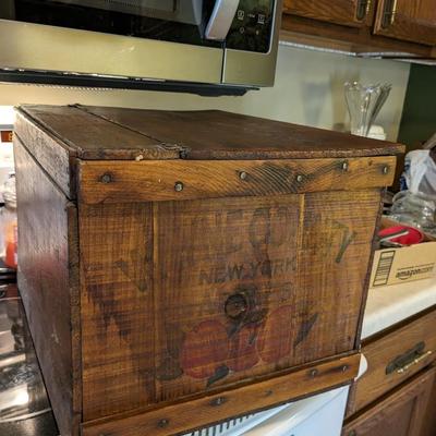 Authentic Vintage Wayne County NY Apples Crate