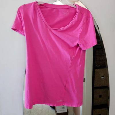 WOMEN'S PINK TEESHIRT