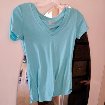 WOMEN'S BLUE TEESHIRT