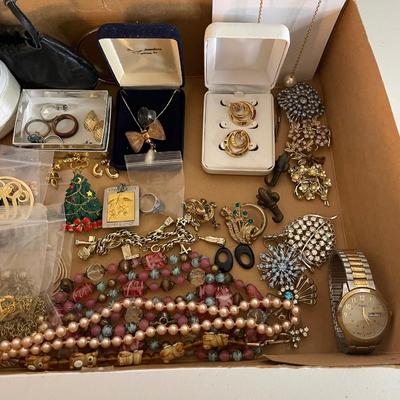 Lot of Jewelry