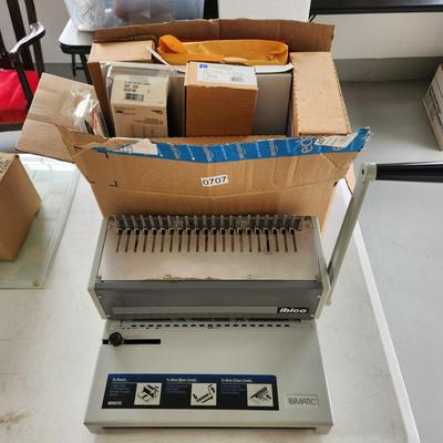 Ibimatic Plastic Comb Binding System with supplies