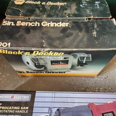 3 pc Tool Lot B&D 7901 Grinder , Reciprocating Saw, Zip Saw