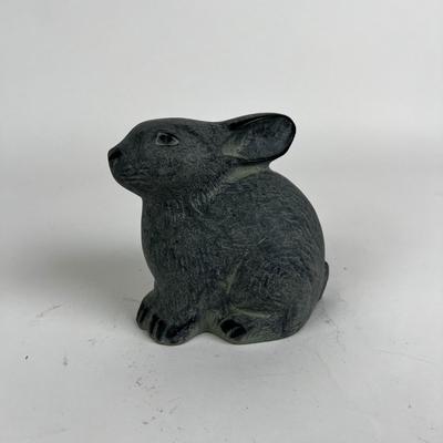 1076 Vintage Virginia Metal Crafters Cast Bunny