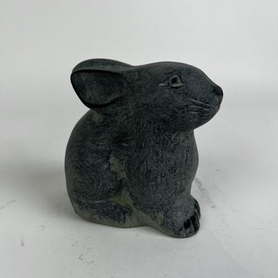 1076 Vintage Virginia Metal Crafters Cast Bunny