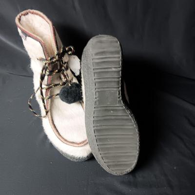 VIAVOLEZZA LADIES BOOTS, MADE IN ROMANIA SIZE 38