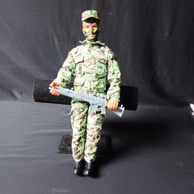 GI JOE LIKE ACTION FIGURE (3)