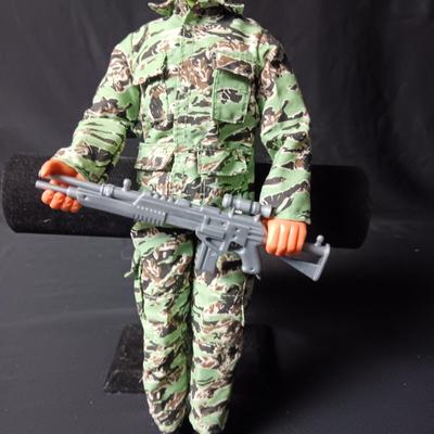 GI JOE LIKE ACTION FIGURE (3)