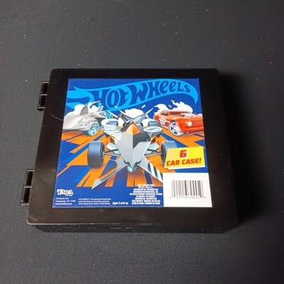 SMALL HOT WHEELS STORAGE BOX W/BATMAN CARS