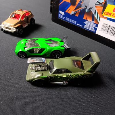 HOT WHEELS STORAGE CASE W/6 CARS