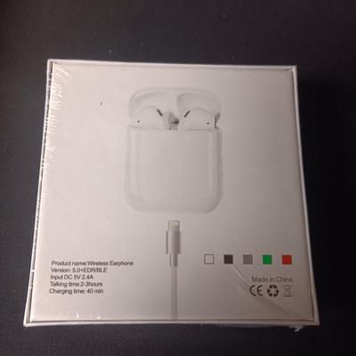 NEW WIRELESS EARBUDS AND DUAL USB CAR CHARGER