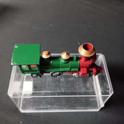 MATCHBOX LESNEY MODEL OF YESTERYEAR NO 13 STEAM LOCOMOTIVE W/DISPLAY BOX