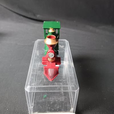 MATCHBOX LESNEY MODEL OF YESTERYEAR NO 13 STEAM LOCOMOTIVE W/DISPLAY BOX