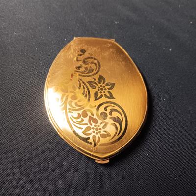 VINTAGE ELGIN AMERICAN MIRROR & POWDER COMPACT